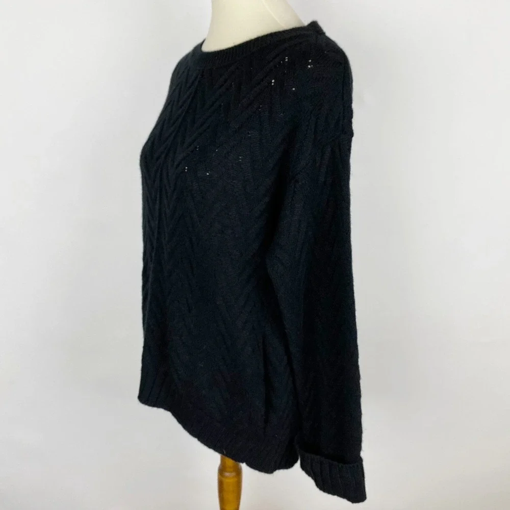 Soho Jeans NY&Co Chevron Pointelle Side Pocket‎ Sweater Womens Medium Black